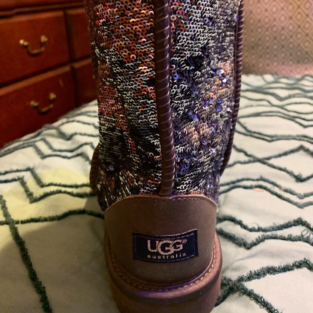 UGGS!